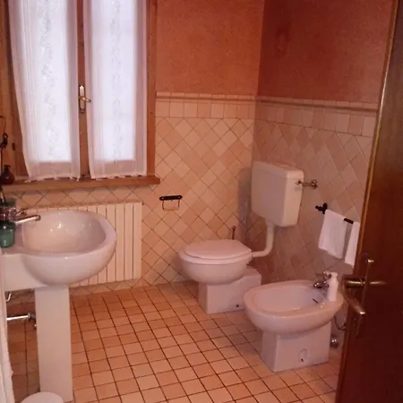 Casa Vacanze Nel Borgo Apartment