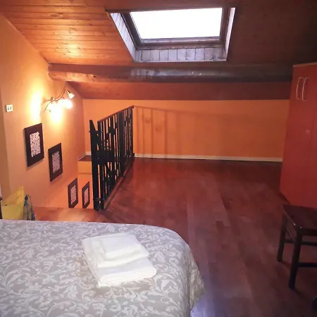 Casa Vacanze Nel Borgo Apartment Parma
